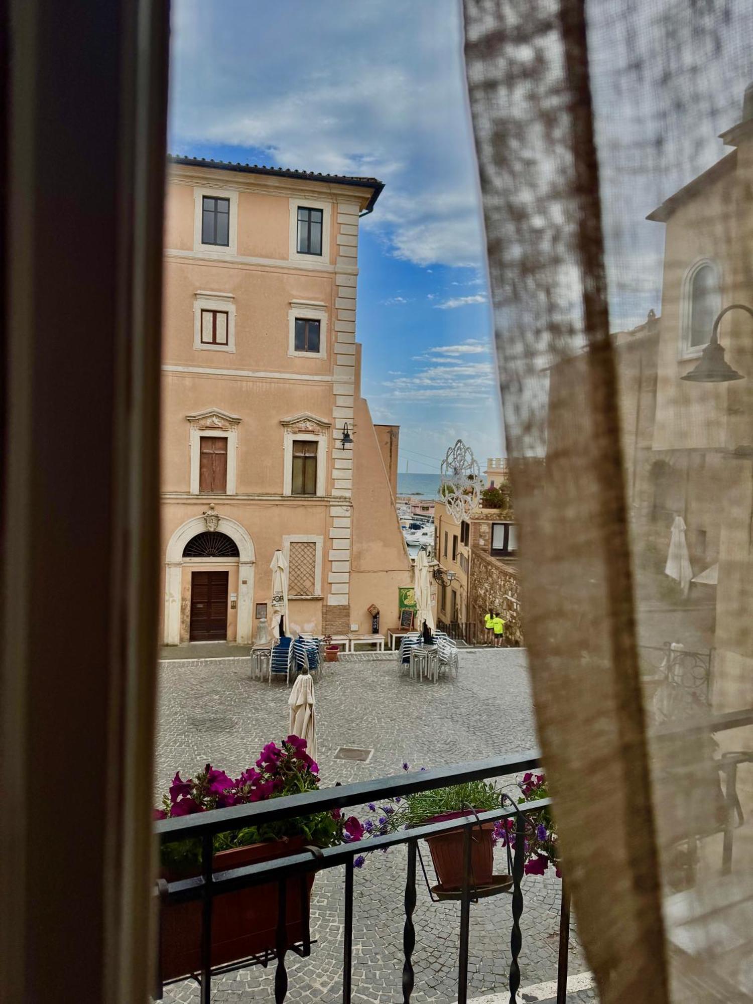 Il Vicolo B&B Giubileo Nettuno Exteriör bild